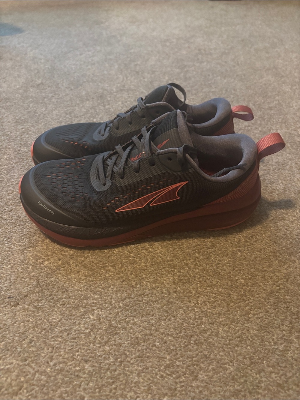 Altra Paradigm 5 Running Shoes Women’s size 10.5